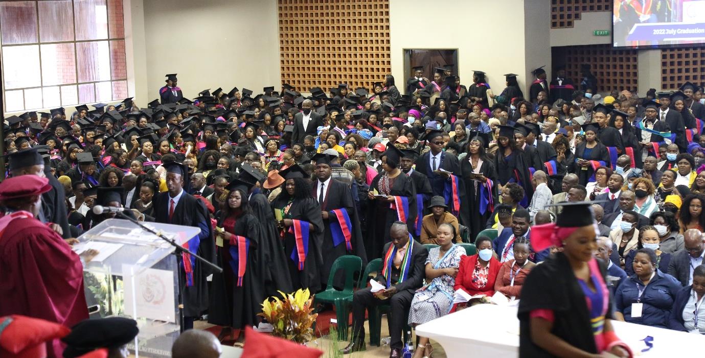 Chancellor of the University of Venda credit graduates for their hard ...